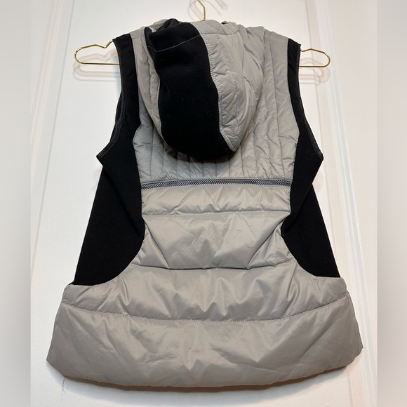 Blanc Noir Gray and Black Quilted Puffer Vest - Picture 6 of 6